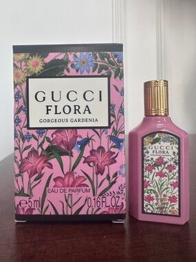 Gucci Flora Gorgeous Gardenia Pink & Gold Mini Eau de Parfum